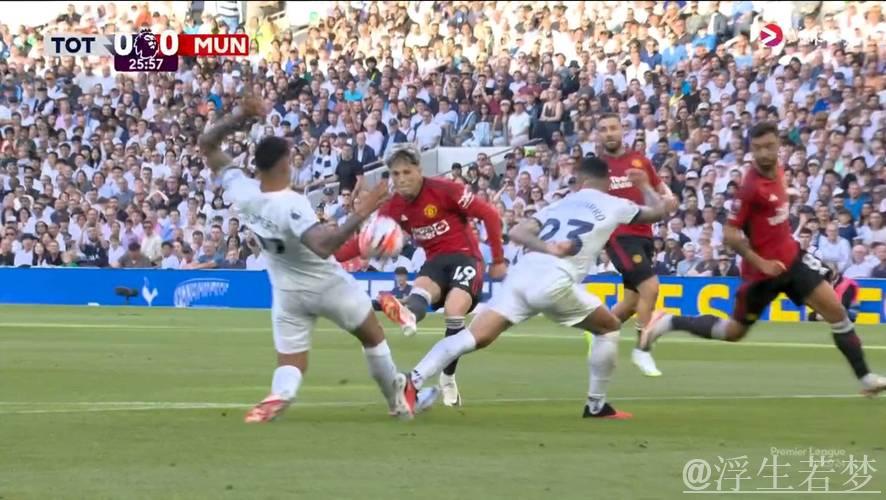 英超官方解释曼联点球取消原因!名宿怒批罪魁,称免费都不值 英超官方解释曼联点球取消原因!名宿怒批罪魁,称免费都不值